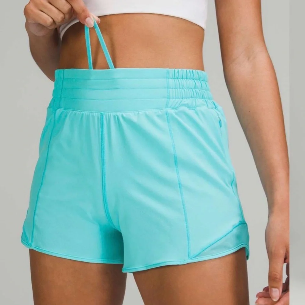 Lululemon hotty hot shorts - Picture 3 of 5